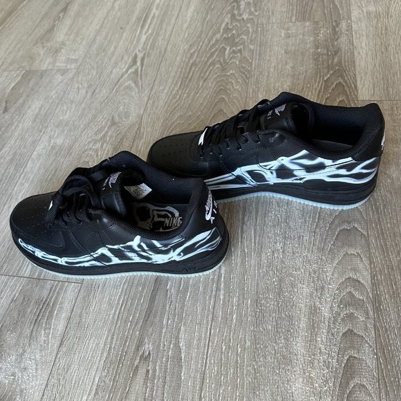 NIKE AIR FORCE 1 black skeleton GLOW IN THE DARK - BRAND NEW - Picture 2 of 4